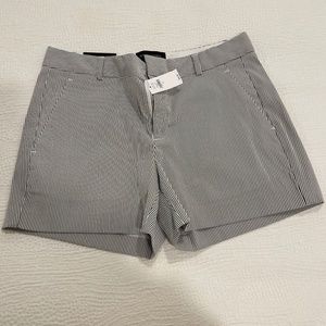 NWT Banana Republic 4" Short - Size 2